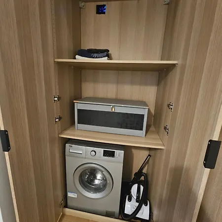 *appartement Moderne/2 Minutes Du Metro*