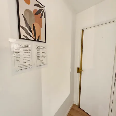*appartement Moderne/2 Minutes Du Metro* アパート サン・トゥアン
